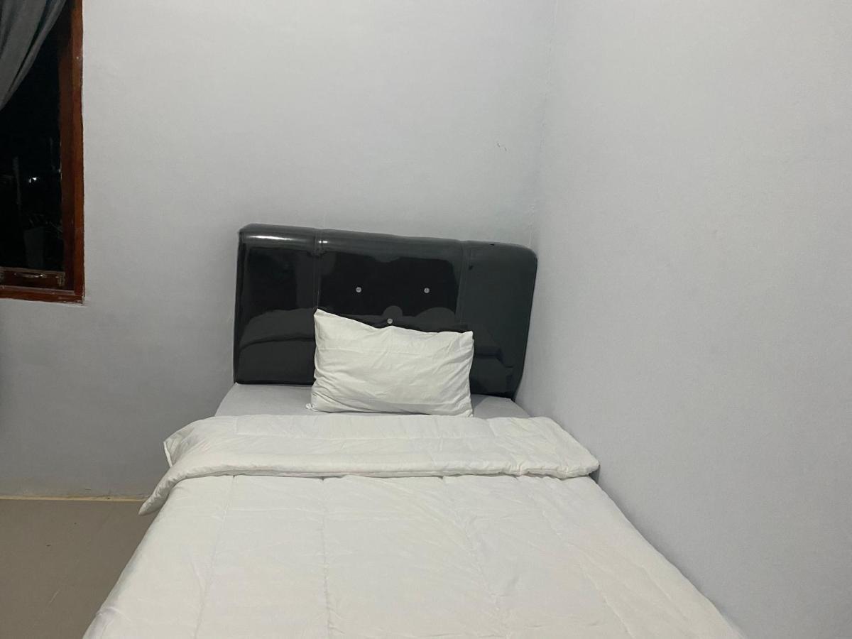 Khalisa Home Syariah Pontianak Kültér fotó